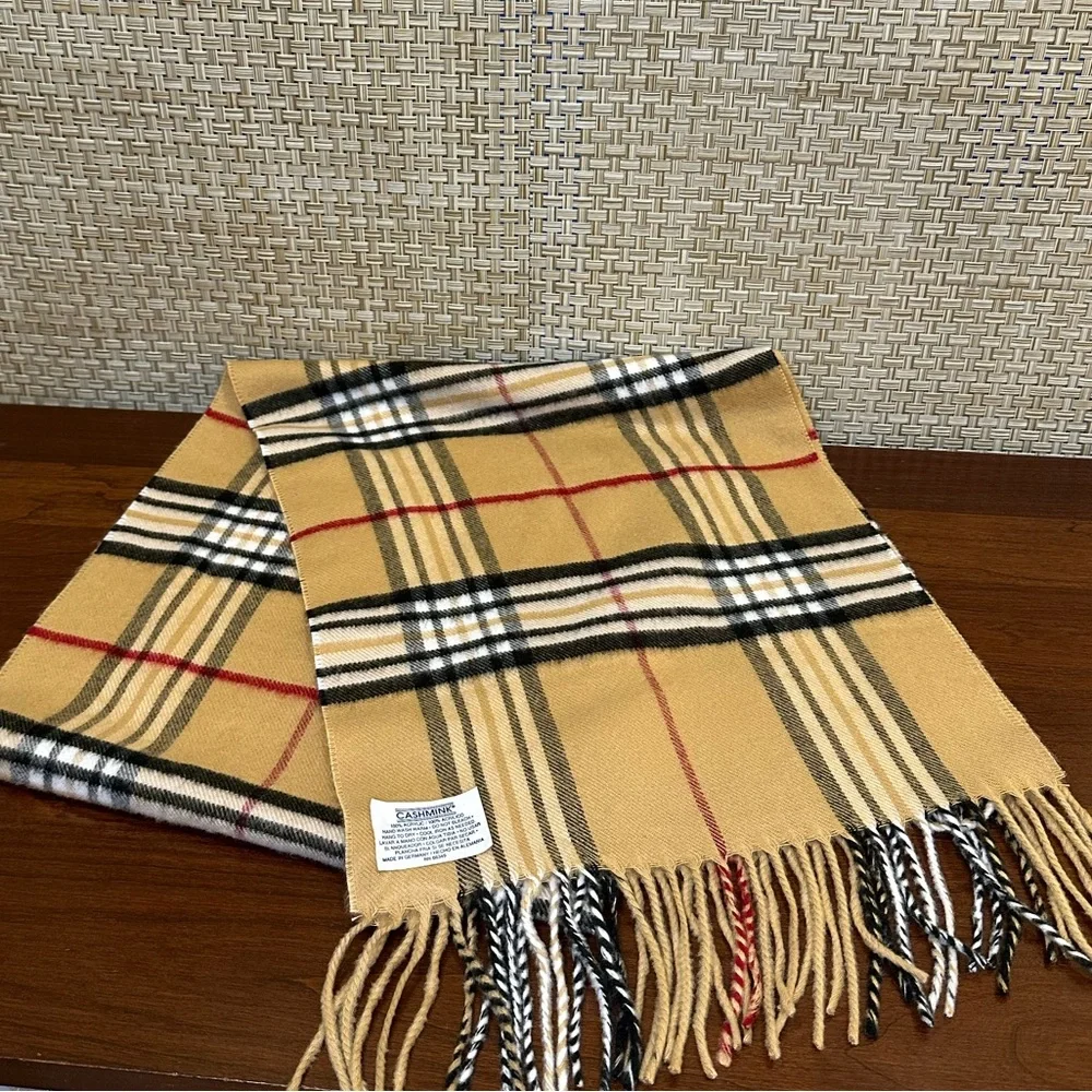 VTG 1990s-2000s V. FRAAS Cashmink Tan Burberry Tartan Plaid Scarf - Picture 2 of 5
